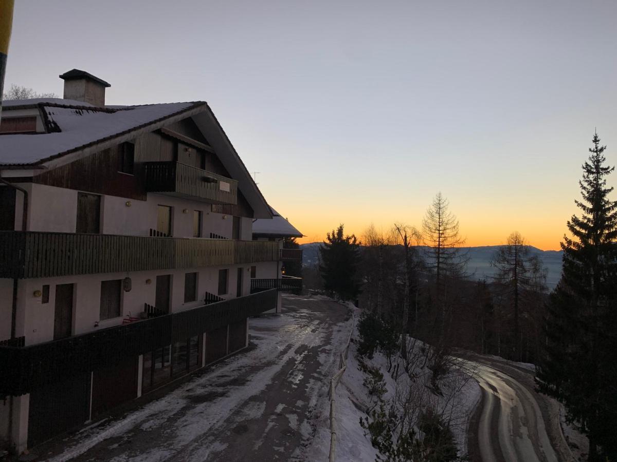 Appartamento Tipico Vista Dolomiti Nevegal Exterior foto